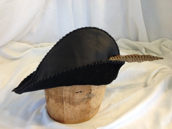 Robin Hood Hat in leather from White Pavilion, side view. This hat is ideal for medieval costumes, especially for Robin Hood and Sherwood Forest characters.