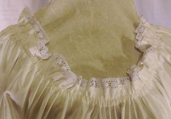 Muslin chemise with lace by White Pavilion Costumes, neckline closeup. This chemise is ideal for medieval, renaissance, pirate, 17th and 18th century, Victorian, fantasy, fairytale and Steampunk costumes.