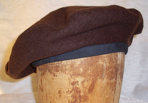 Scottish beret by White Pavilion, side view. Ideal Celtic headgear for Scottish and Irish wear; also for medieval and renaissance costumes and Roger's Rangers reenactment.
